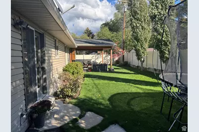 2110 E Lonsdale Dr, Cottonwood Heights, UT 84121 - Photo 65