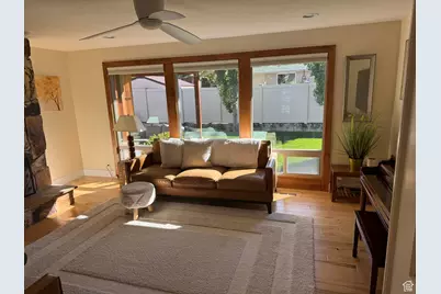 2110 E Lonsdale Dr, Cottonwood Heights, UT 84121 - Photo 3