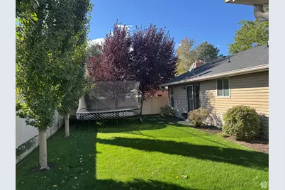 2110 E Lonsdale Dr, Cottonwood Heights, UT 84121 - Photo 57