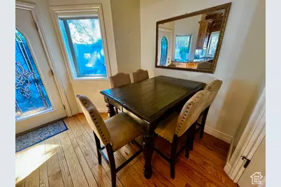 1831 E Cottonwood Glen Ct E, Holladay, UT 84117 - Photo 9