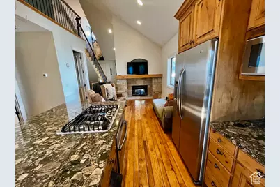 1831 E Cottonwood Glen Ct E, Holladay, UT 84117 - Photo 7