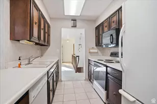 11 Benchmark Village, Tooele, UT 84074 - Photo 7