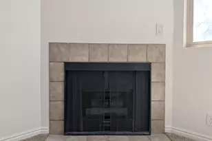 955 E Creekhill Ln, Midvale, UT 84047 - Photo 5