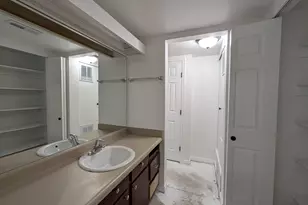 955 E Creekhill Ln, Midvale, UT 84047 - Photo 13