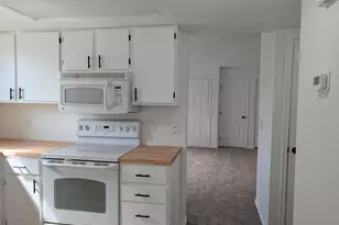 955 E Creekhill Ln, Midvale, UT 84047 - Photo 13