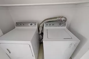 955 E Creekhill Ln, Midvale, UT 84047 - Photo 17