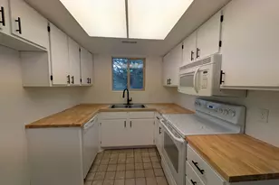 955 E Creekhill Ln, Midvale, UT 84047 - Photo 7