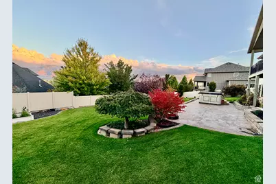9121 S Hidden Peak Dr W, West Jordan, UT 84088 - Photo 47