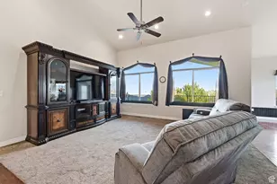 9121 S Hidden Peak Dr W, West Jordan, UT 84088 - Photo 15