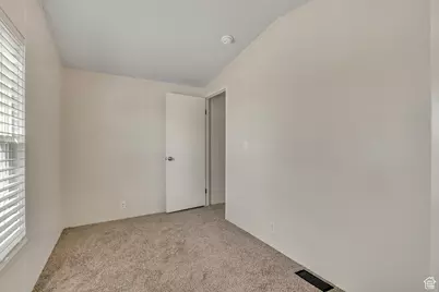 1618 N 210 E, Tooele, UT 84074 - Photo 17