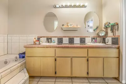 569 Elk Loop, Tooele, UT 84074 - Photo 17