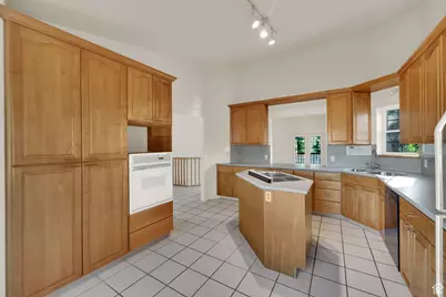 524 S Oak Ln W #3, Tooele, UT 84074 - Photo 13