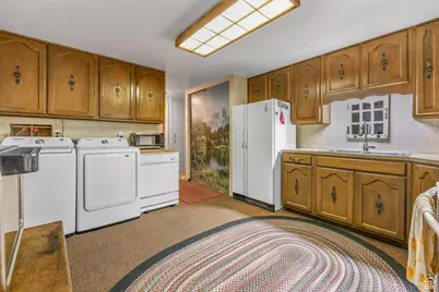 312 W 1425 N, Sunset, UT 84015 - Photo 7