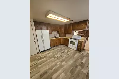 312 W 1425 N, Sunset, UT 84015 - Photo 11