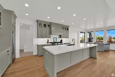 532 S 1450 W, Farmington, UT 84025 - Photo 3