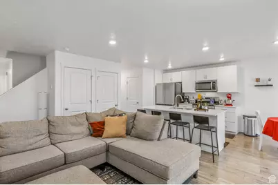 1847 E Eagle View Ln, Eagle Mountain, UT 84005 - Photo 11