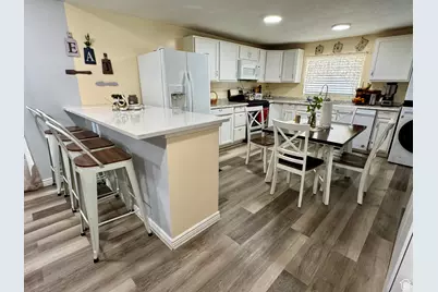 2875 N Hill Rd #27, Layton, UT 84041 - Photo 1