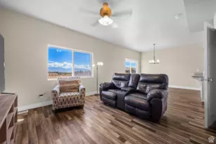 8048 N Clydesdale Dr, Eagle Mountain, UT 84005 - Photo 9