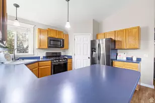 374 S Davenport Dr E, Grantsville, UT 84029 - Photo 11