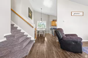 374 S Davenport Dr E, Grantsville, UT 84029 - Photo 9