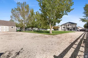 374 S Davenport Dr E, Grantsville, UT 84029 - Photo 37