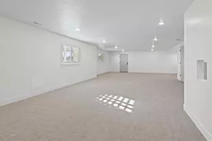 1023 W 3350 N, Pleasant View, UT 84414 - Photo 35