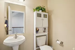 2218 W MacKay Ln, Taylorsville, UT 84129 - Photo 29