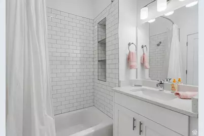 2248 N 500 W, Layton, UT 84041 - Photo 21