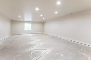 216 E 1500 N, Nephi, UT 84648 - Photo 23