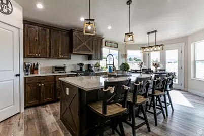 216 E 1500 N, Nephi, UT 84648 - Photo 9