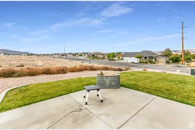 216 E 1500 N, Nephi, UT 84648 - Photo 27