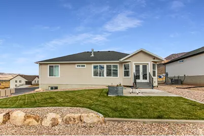 216 E 1500 N, Nephi, UT 84648 - Photo 29