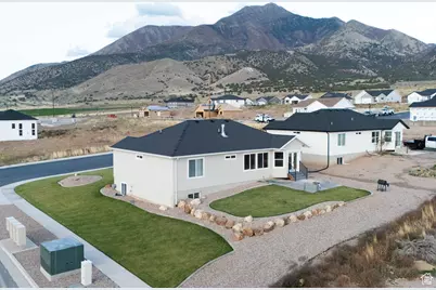 216 E 1500 N, Nephi, UT 84648 - Photo 31
