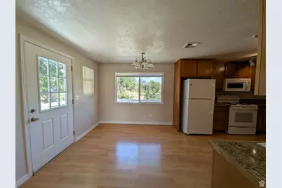 282 Appaloosa Loop, Enoch, UT 84721 - Photo 9