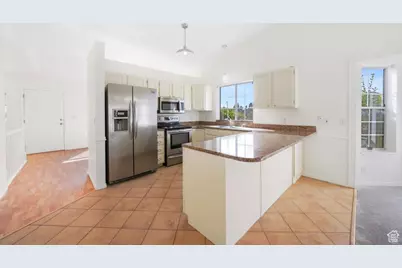 1161 E 200 N, Pleasant Grove, UT 84062 - Photo 5