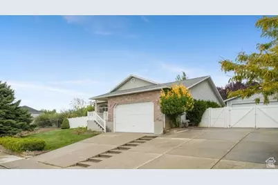 1161 E 200 N, Pleasant Grove, UT 84062 - Photo 3