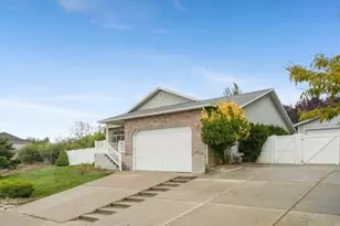 1161 E 200 N, Pleasant Grove, UT 84062 - Photo 3