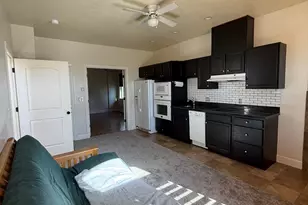 469 E Vine St, Murray, UT 84107 - Photo 11