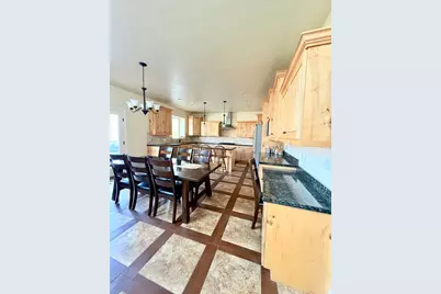 469 E Vine St, Murray, UT 84107 - Photo 9