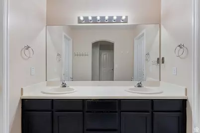 7138 S Brittany Town Dr, West Jordan, UT 84084 - Photo 11