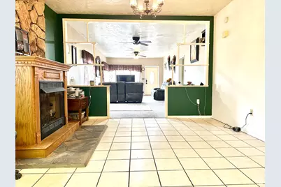 439 E 400 S, Vernal, UT 84078 - Photo 5