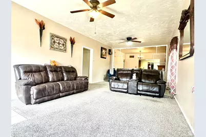 439 E 400 S, Vernal, UT 84078 - Photo 3