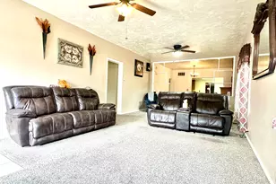 439 E 400 S, Vernal, UT 84078 - Photo 3