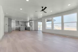 562 W Coyote Rdg Rd, Grantsville, UT 84029 - Photo 11