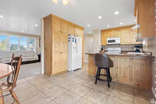 2127 W Cedar Breaks Dr, Taylorsville, UT 84129 - Photo 5