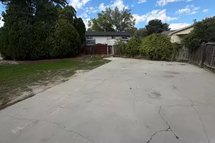 2016 W Hewwood Circle, Taylorsville, UT 84129 - Photo 5