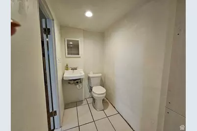 496 E Main St, Wellington, UT 84542 - Photo 25