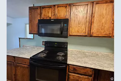 496 E Main St, Wellington, UT 84542 - Photo 3