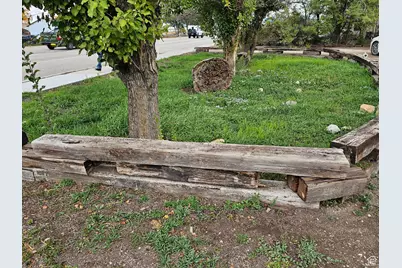 496 E Main St, Wellington, UT 84542 - Photo 3