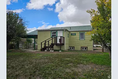 496 E Main St, Wellington, UT 84542 - Photo 31